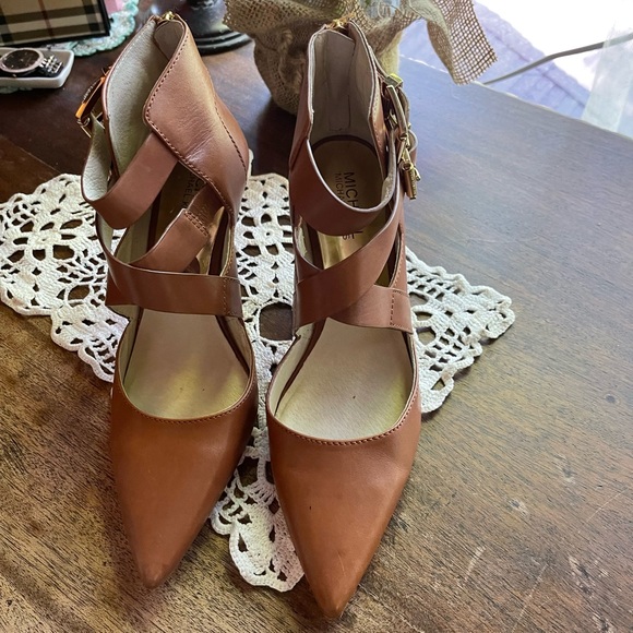 MICHAEL Michael Kors brown shoes, like new . Perfect condition size 8 - Picture 3 of 15
